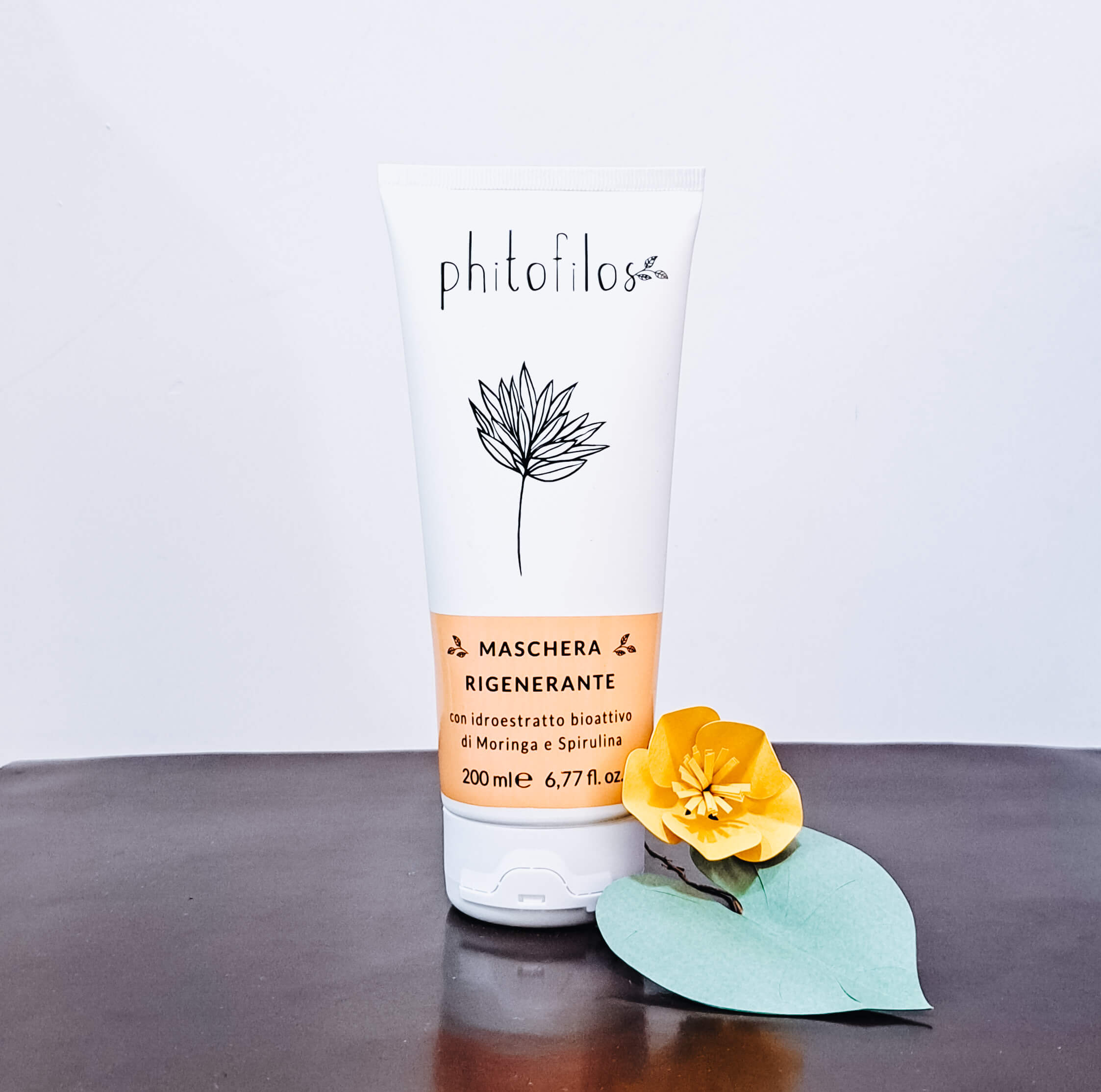 Maschera rigenerante con Moringa e Spirulina di Phitofilos 200 ml