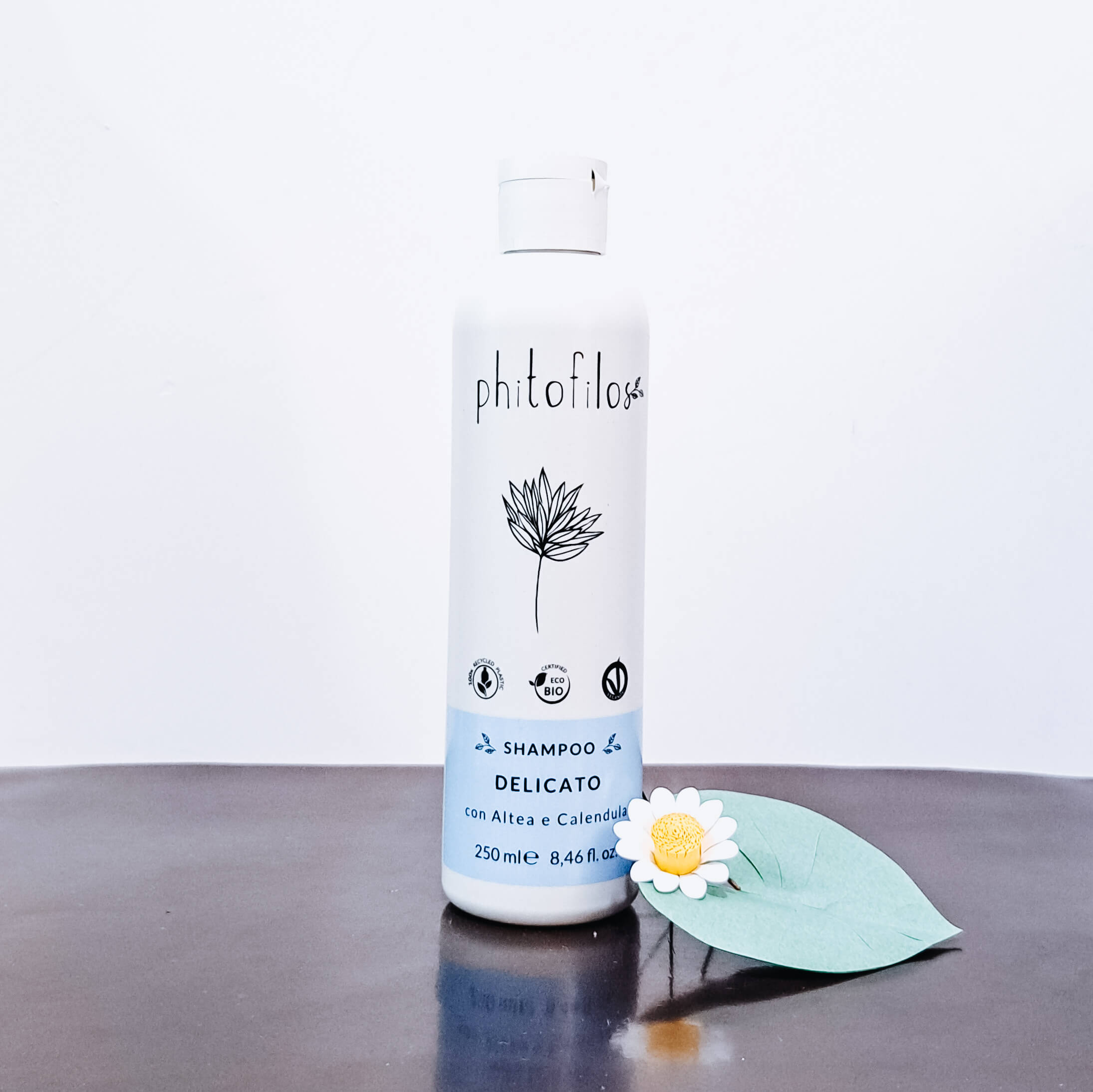 Shampoo delicato per capelli con Altea e Calendula di Phitofilos 250 ml
